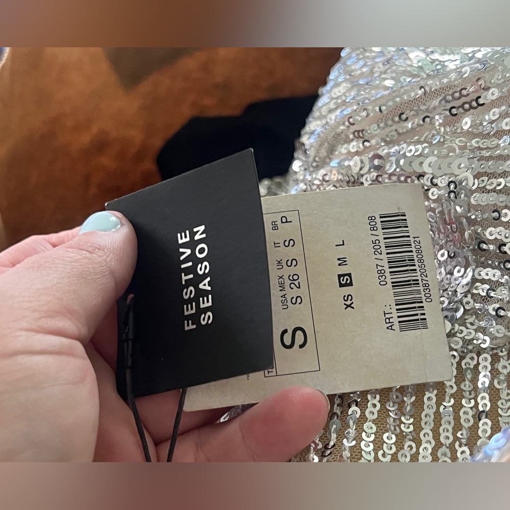 Zara Elegant silver Sequin Evening Gown - long sleeve, v-neck size small NWT - Picture 5 of 5